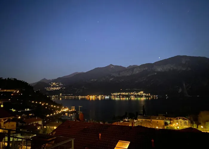 Bellagio Lake Flat - Lake View & Balcony, Near The Center